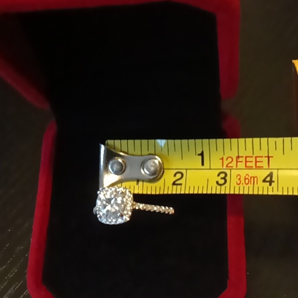 New 1ct Moissanite & 925 Silver Ring with GRA documents - Picture 3 of 4